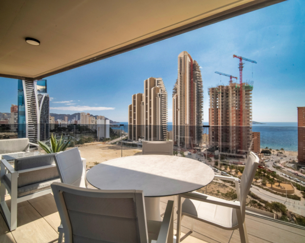 LUXUSNÍ BYT V SAKURA TOWER-BENIDORM