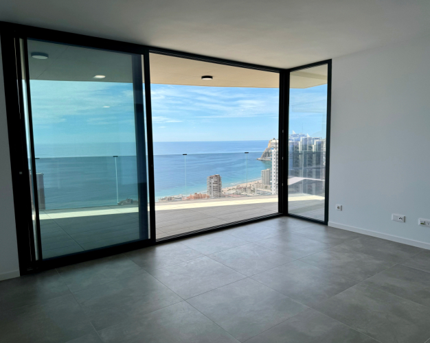 MEGA LUXUSNÍ PENTHOUSE V SAKURA TOWER-BENIDORM