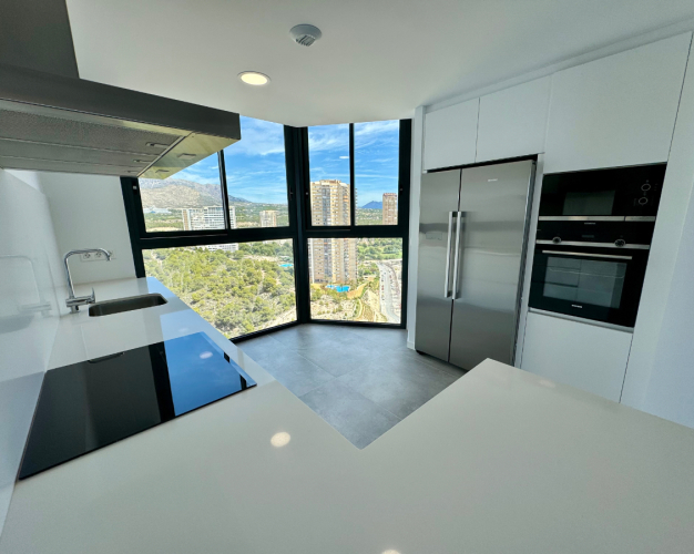 MEGA LUXUSNÍ PENTHOUSE V SAKURA TOWER-BENIDORM