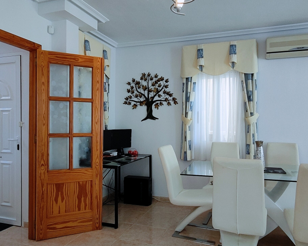 LUXUSNÍ VILLA-VILLAMARTIN,oblast Alicante