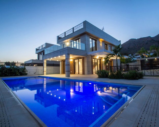 LUXUSNÍ VILLA-FINESTRAT