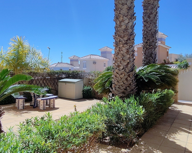 LUXUSNÍ VILLA-VILLAMARTIN,oblast Alicante