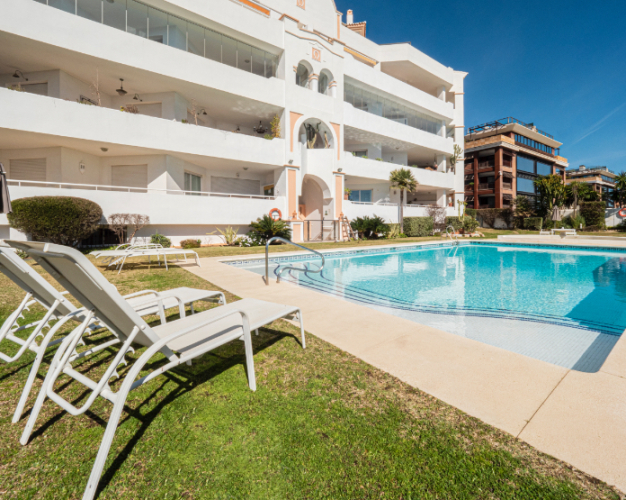 LUXUSNÍ BYT-PUERTO BANUS,Marbella