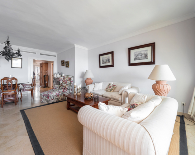 LUXUSNÍ BYT-PUERTO BANUS,Marbella