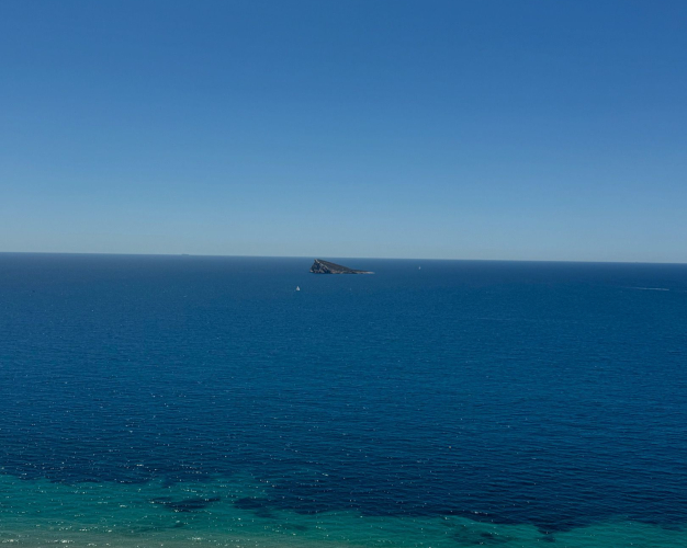 LUXUSNÍ BYT V SUNSET CLIFFS-BENIDORM
