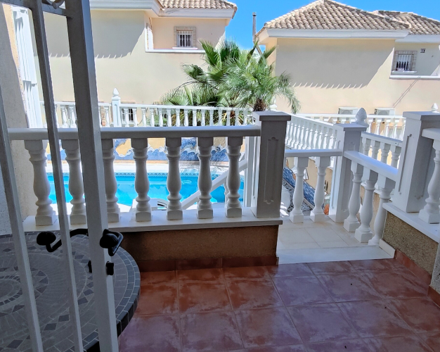LUXUSNÍ VILLA-VILLAMARTIN,oblast Alicante