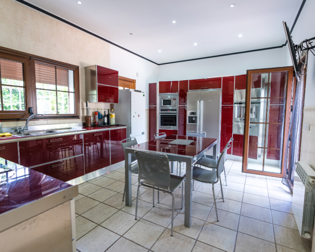 MEGA LUXUSNÍ VILLA-MARBELLA
