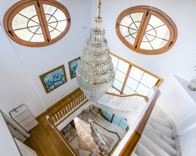 MEGA LUXUSNÍ VILLA-MARBELLA