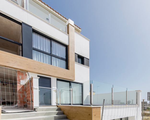 LUXUSNÍ VILLA-GUARDAMAR,oblast Alicante