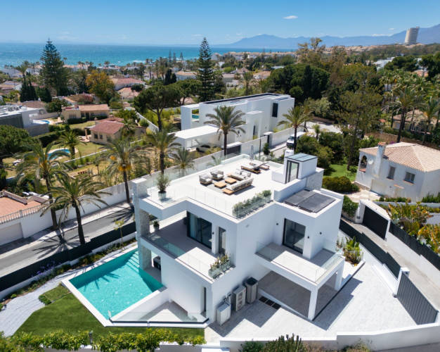 MEGA LUXUSNÍ VILLA-MARBELLA