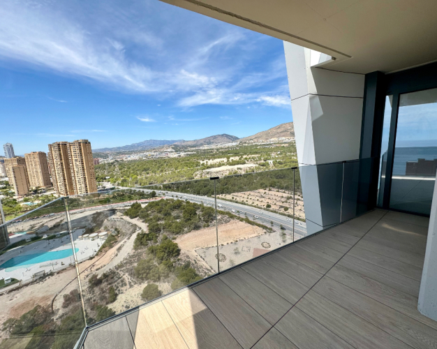 MEGA LUXUSNÍ PENTHOUSE V SAKURA TOWER-BENIDORM