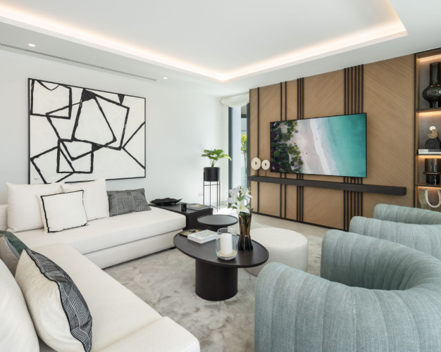 MEGA LUXUSNÍ VILLA-MARBELLA