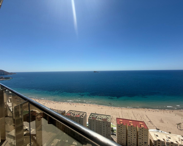 LUXUSNÍ BYT V SUNSET CLIFFS-BENIDORM