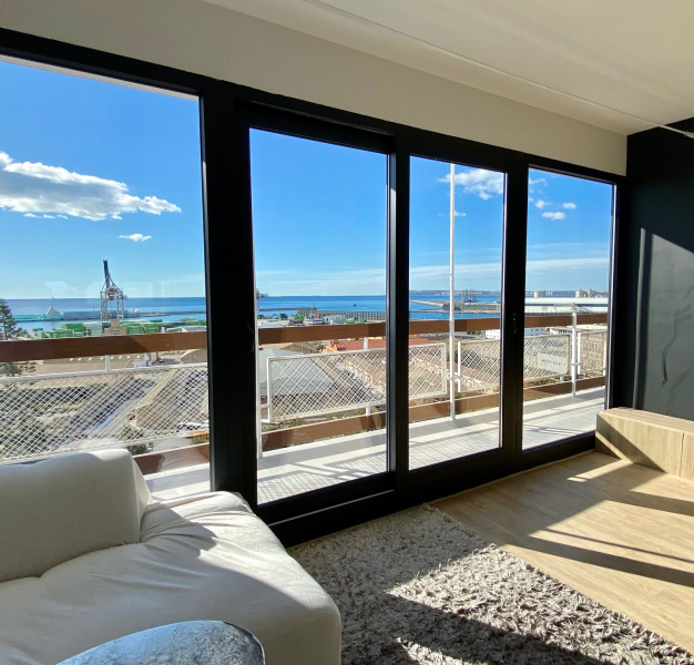 MEGA LUXUSNÍ PENTHOUSE-ALICANTE